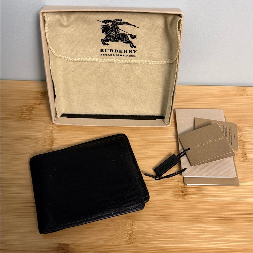 Burberry Black Leather Bi-Fold Wallet with COA & Dust Bag